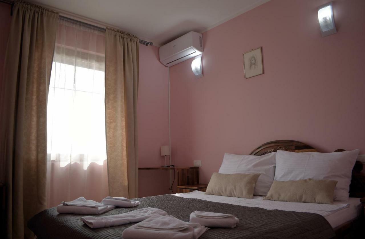 Hotel "Vir" Velika Plana Ngoại thất bức ảnh
