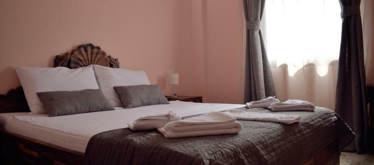 Hotel "Vir" Velika Plana Ngoại thất bức ảnh
